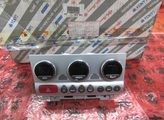 156051440 Bedieningspaneel dashboard