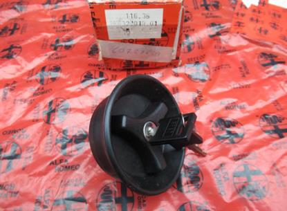 60727629 Benzine tankdop met sleutel