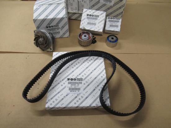 71771598 Distributieset met waterpomp