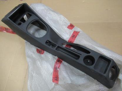 735337691 Middenconsole onderdeel