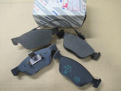 77362674 Remblokset voorzijde