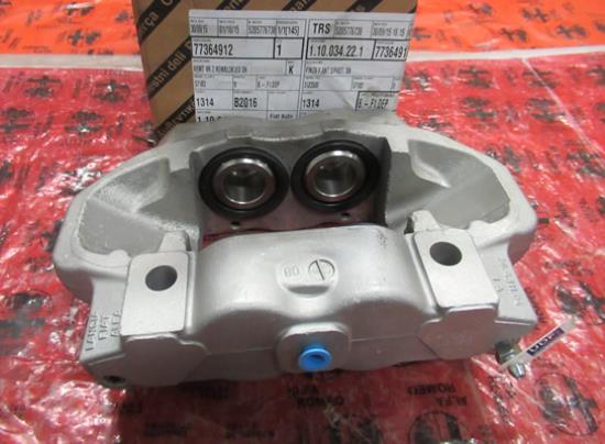 77364912 Remklauw linksvoor