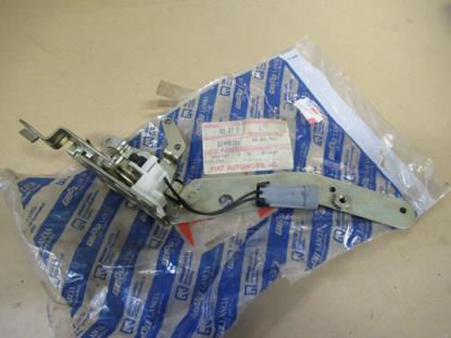 82440206 Slot rechtsvoor