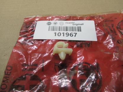 101967 Klemmetje brandstoftank