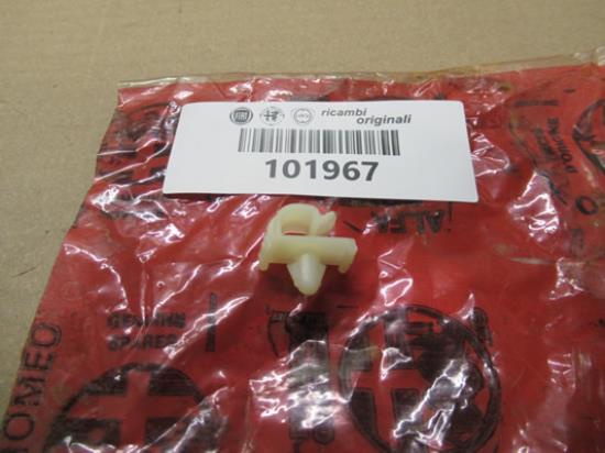 101967 Klemmetje brandstoftank