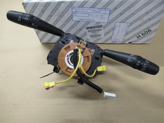 156105935 Stuurkolomschakelaar