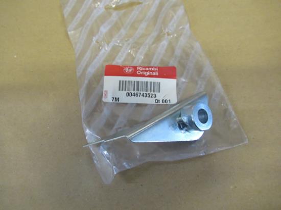 46743523 Beugel uitlaatpijp