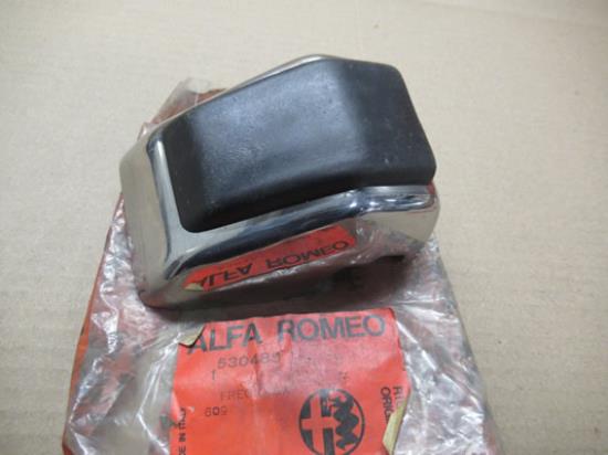 530489 Bumper rozet linkerzijde