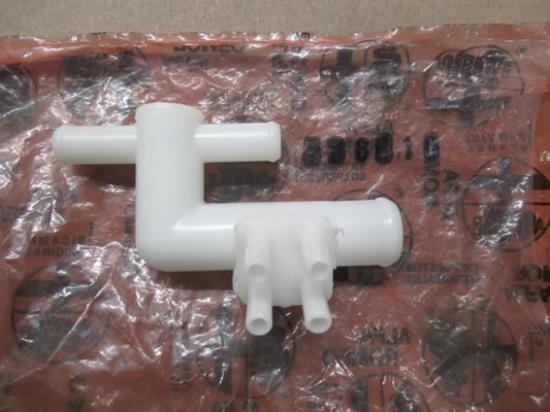 536810 Aansluiting carburateur