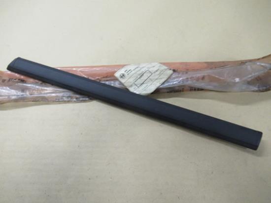 538047 Profielrubber portier linksachter