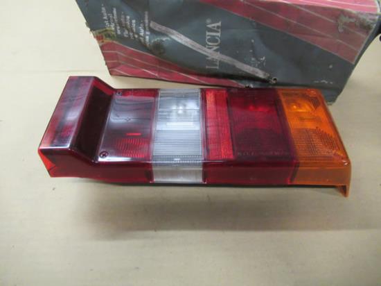 5986037 Achterlicht rechterzijde