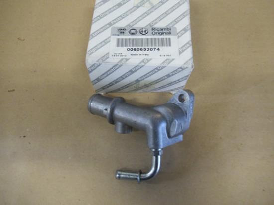 60653074 Aansluiting waterpomp