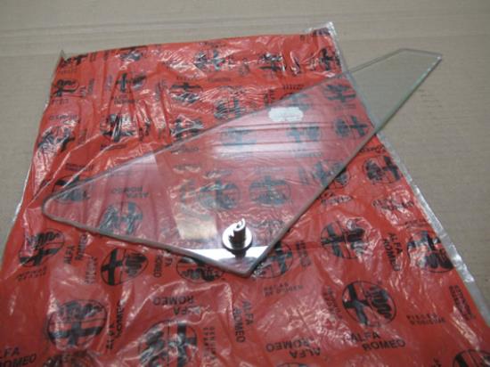 60717894 Getint ruit portier achterzijde