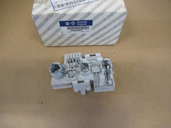 9946670 Houder achterlicht linkerzijde