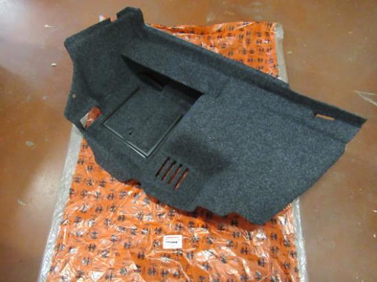 156019438 Sierstuk kofferbak rechterzijde