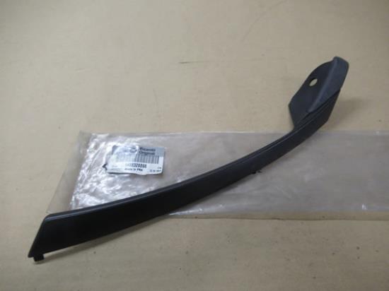 1488328898 Sierstuk motorkap linkerzijde