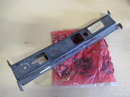 511041 Beugel portier linksvoor