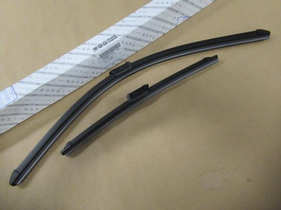 6000631635 Ruitenwisserset voorzijde