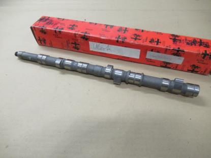 60500454 Nokkenas rechterzijde 2.5 V6