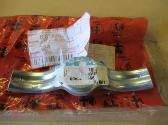 60573666 Uitlaatpijp beugel