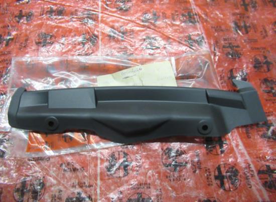 60602026 Sierstuk voorbumper rechterzijde