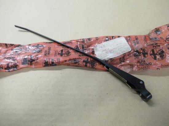 60745216 Ruitenwisserarm