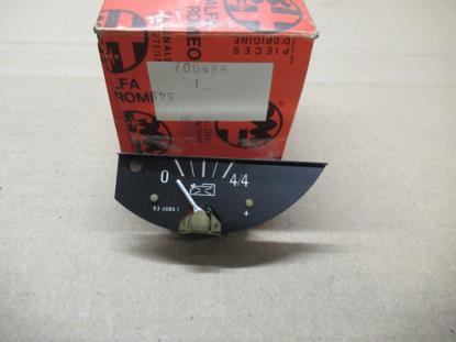 700686 Brandstofniveaumeter instrumentenpaneel