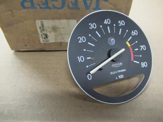 701227 Toerenteller instrumentenpaneel Jaeger