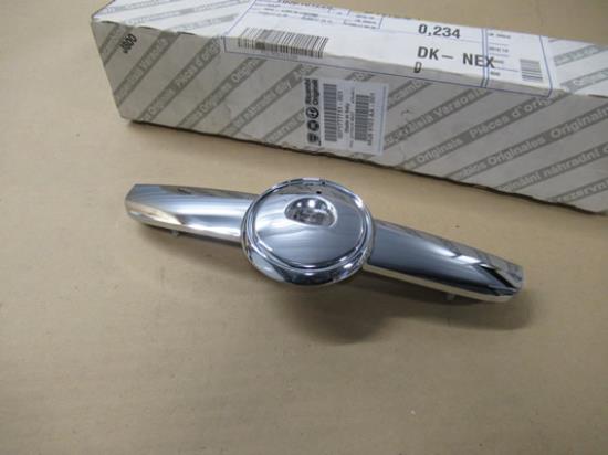 71777751 Sierstuk embleem