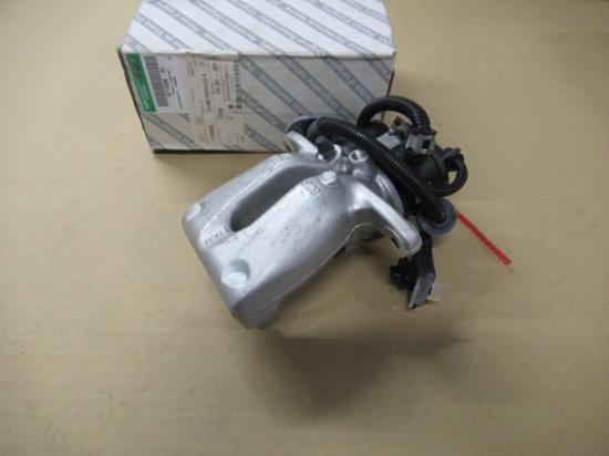 71793958 Remklauw rechtsachter