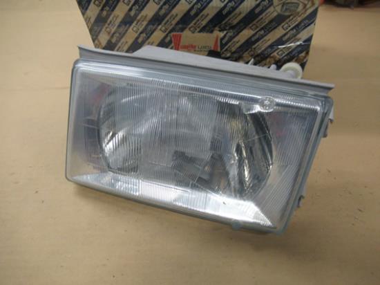 82408122 Koplamp linkerzijde