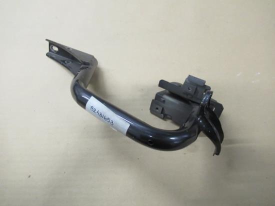 82431653 Achterklep scharnier rechterzijde