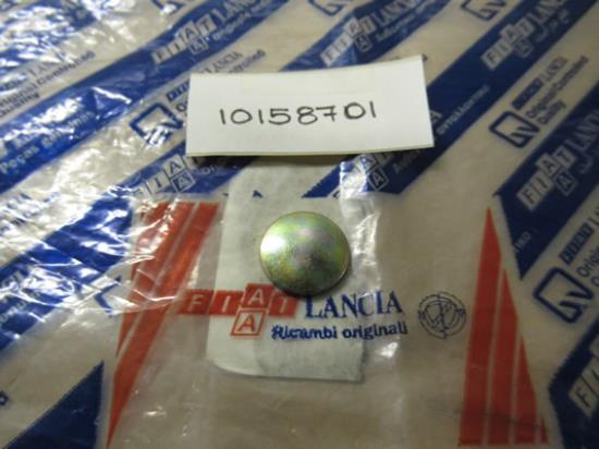 10158701 Plug 18mm