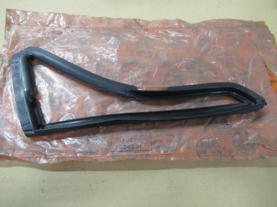 105025524501 Raamrubber linkerzijde