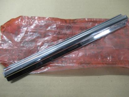 105026118100 Sierlijst B-stijl linkerzijde