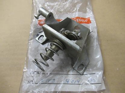 105035601400 Motorkap slot