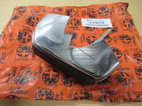 105415902000 Bumperrozet met rubber rechterzijde