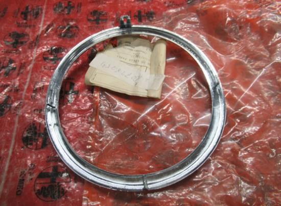 116426510100 Koplampring