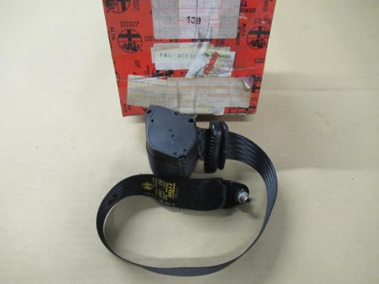 150730080 Achterbank veiligheidsgordel rechterzijde