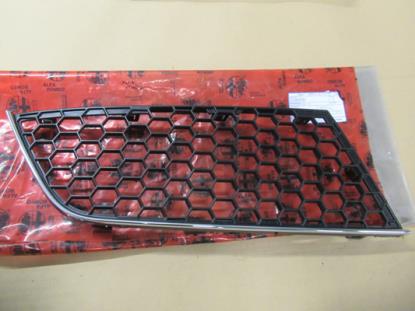 156084787 Voorbumper grille rechterzijde