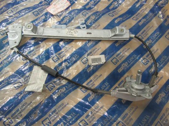 46790324 Raammechaniek portier rechtsachter