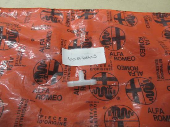 60516663 Ruitenwisser aansluiting