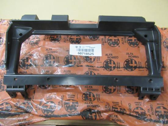 60718525 Dashboardkastje sierstuk