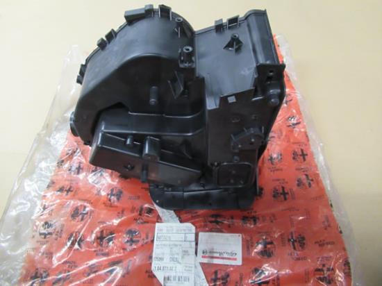 60779216 Kachelhuis rechterzijde Alfa Romeo 145 146 155