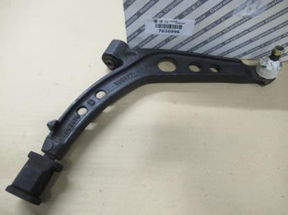 7636996 Draagarm rechtsvoor