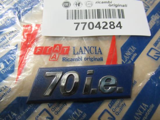 7704284 Embleem 70 I.E.