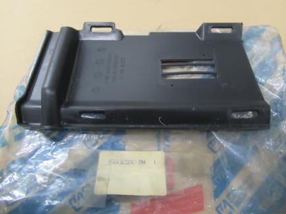 82420230 Bumper beschermplaat