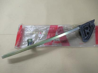 82420268 Glas geleider portier rechtsvoor