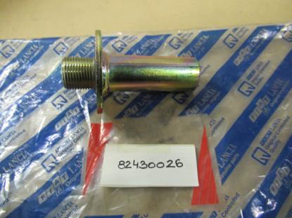 82430026 Bumper afstandstuk