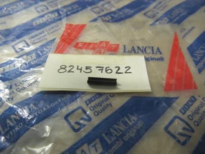 82457622 Stift voorstoel